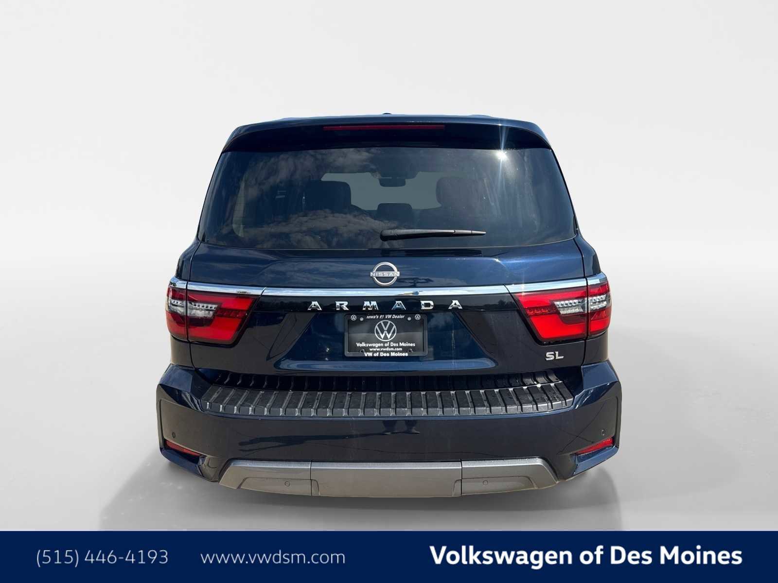 Used 2023 Nissan Armada SL w/ Captain's Chairs Package image 5