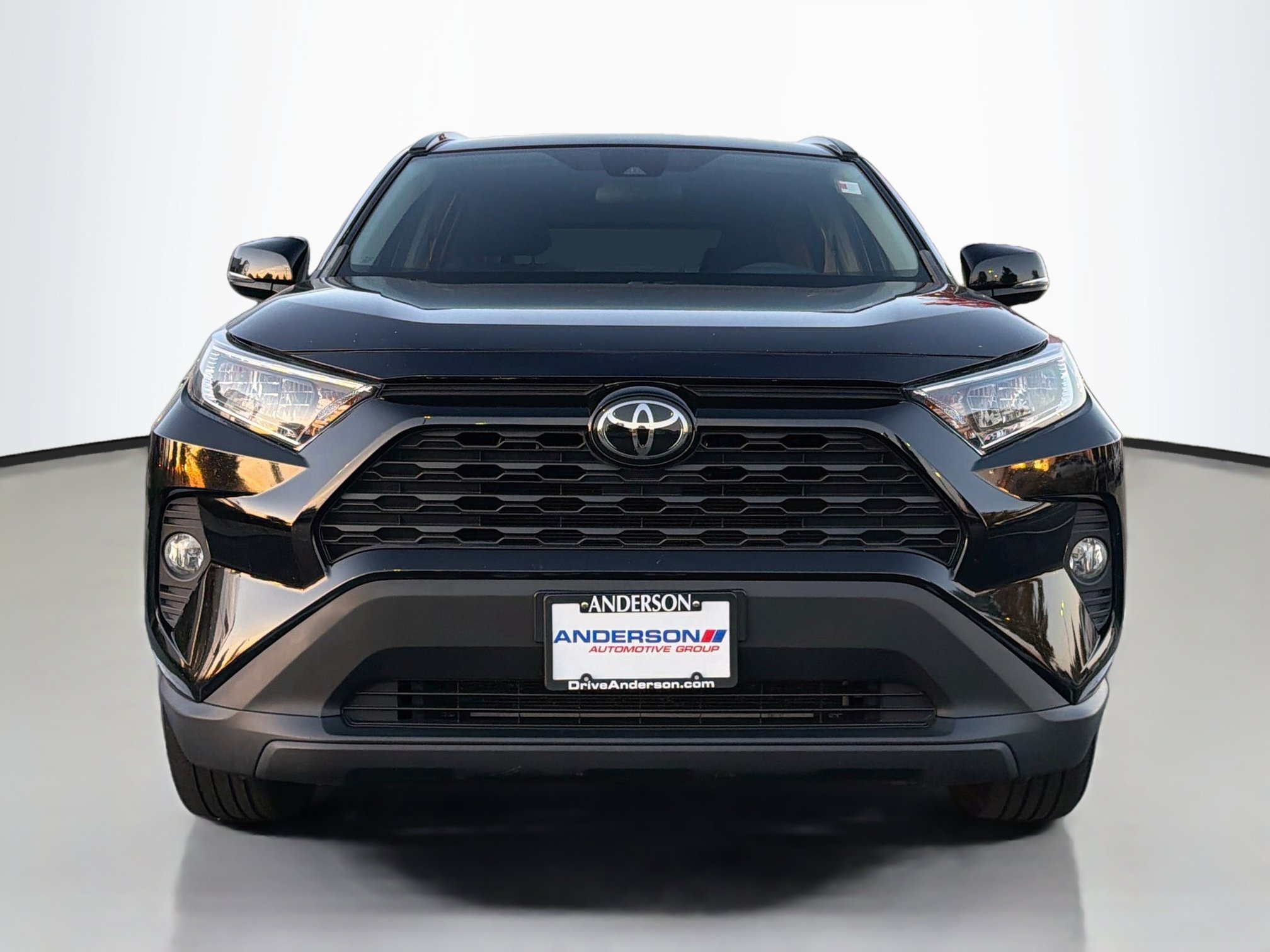 Used 2021 Toyota RAV4 XLE FWD image 5