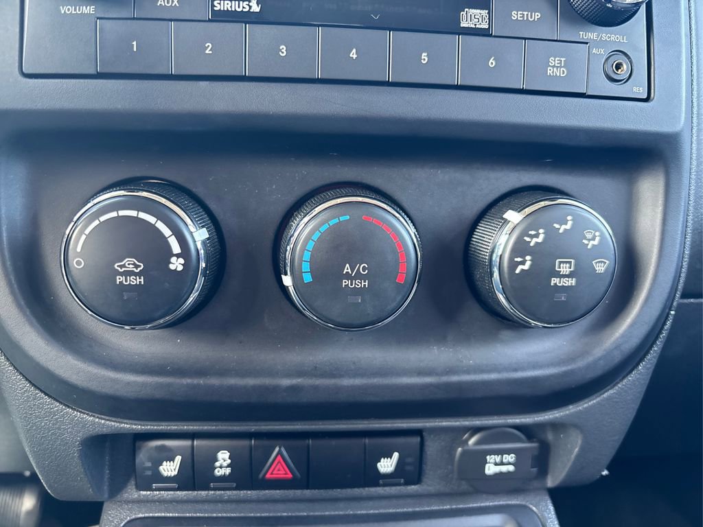 Used 2016 Jeep Patriot Latitude image 28