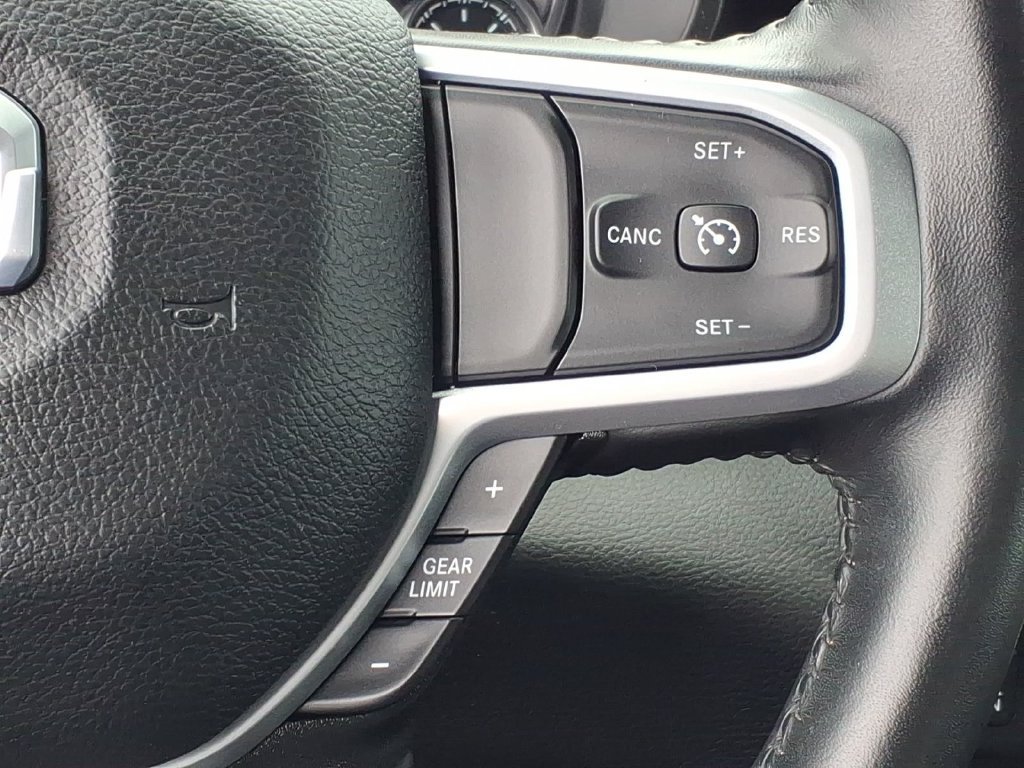 Used 2023 RAM 1500 Big Horn AWD/4WD image 10