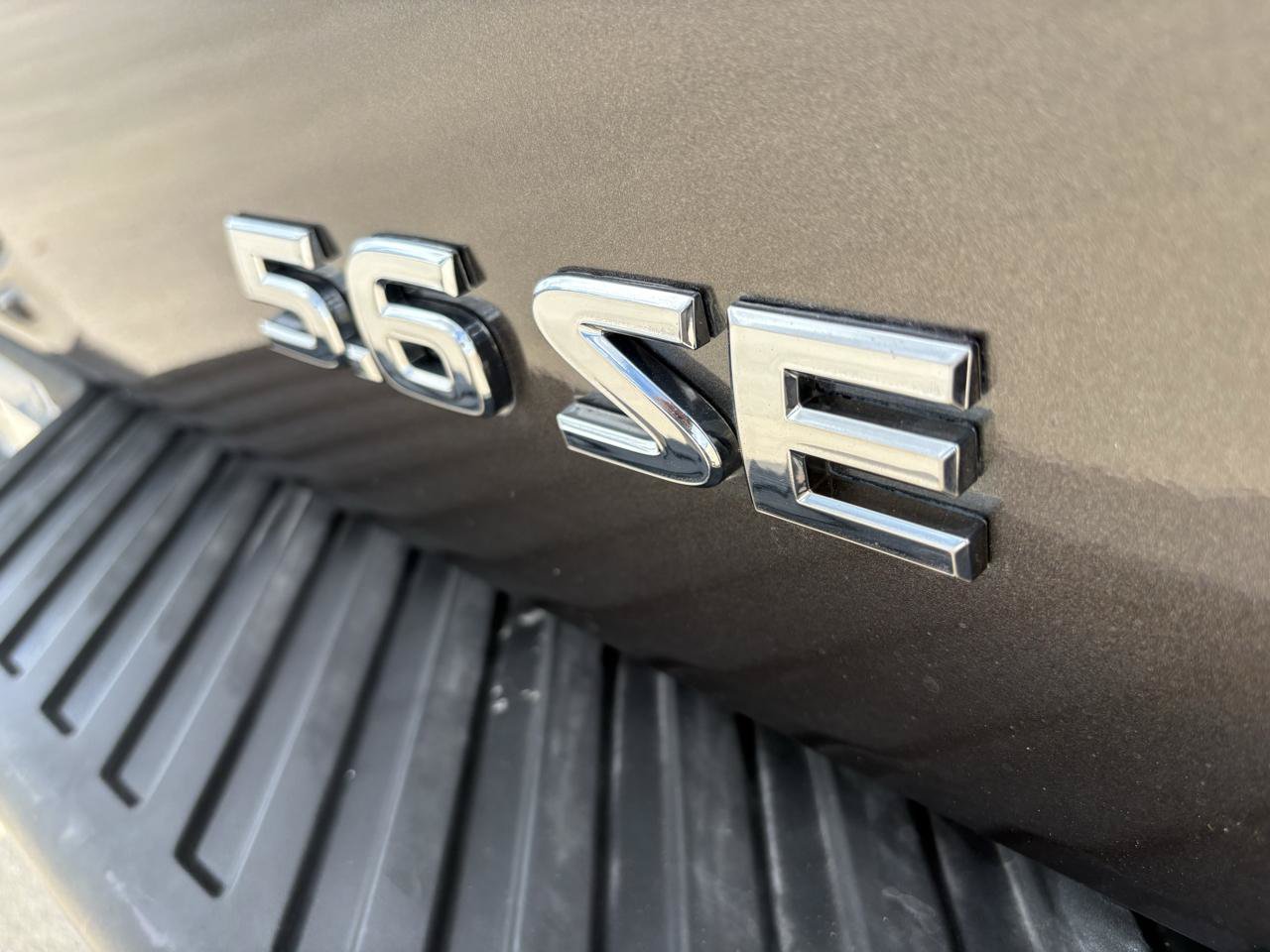 Used 2004 Nissan Titan SE RWD image 14