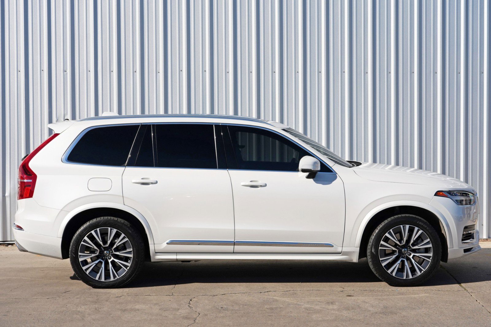 Used 2021 Volvo XC90 T8 Inscription Expression w/ Protection Package Premier AWD/4WD image 52