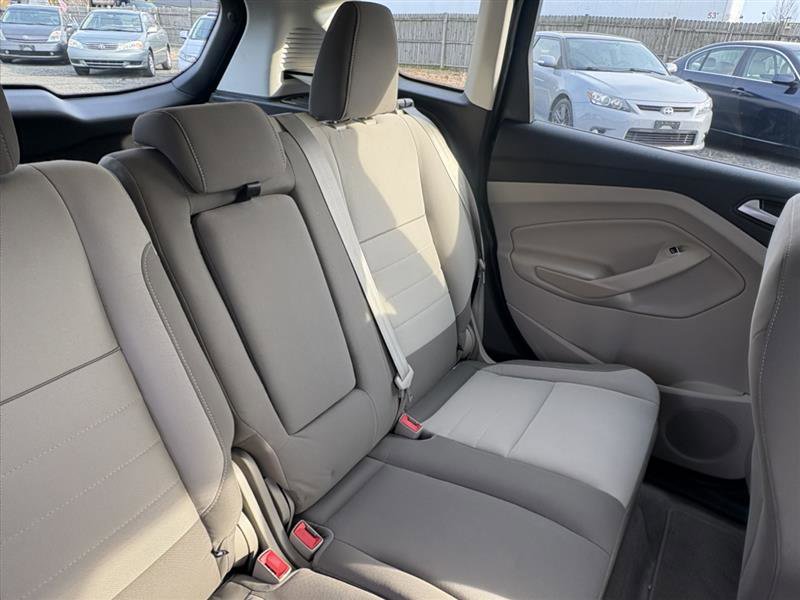 Used 2013 Ford C-MAX SE image 17