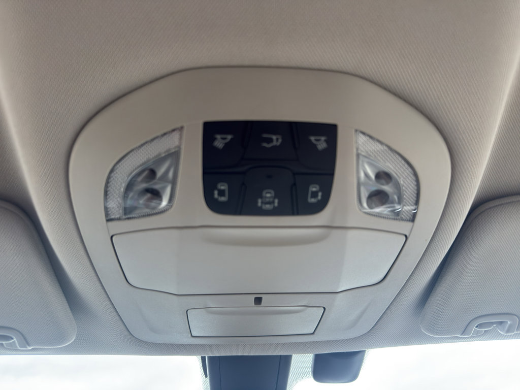 Used 2019 Chrysler Pacifica Touring-L Plus w/ Tire & Wheel Group FWD image 22