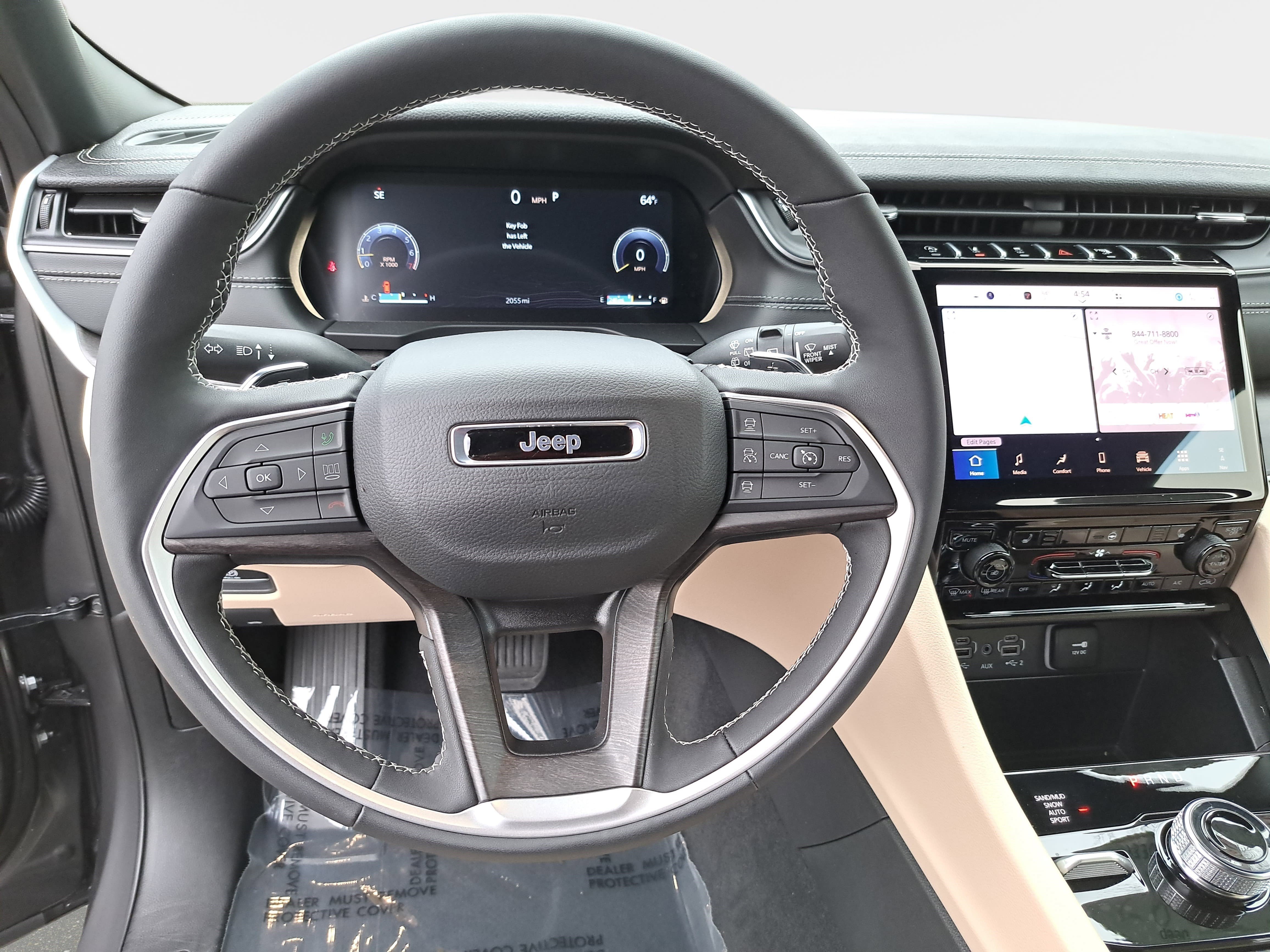 Used 2025 Jeep Grand Cherokee Limited image 17