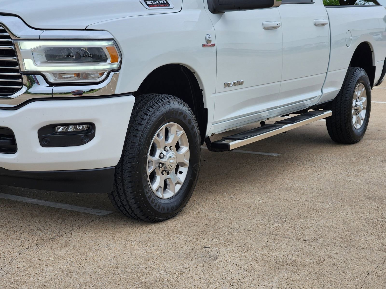 Used 2023 RAM 2500 Laramie AWD/4WD image 11