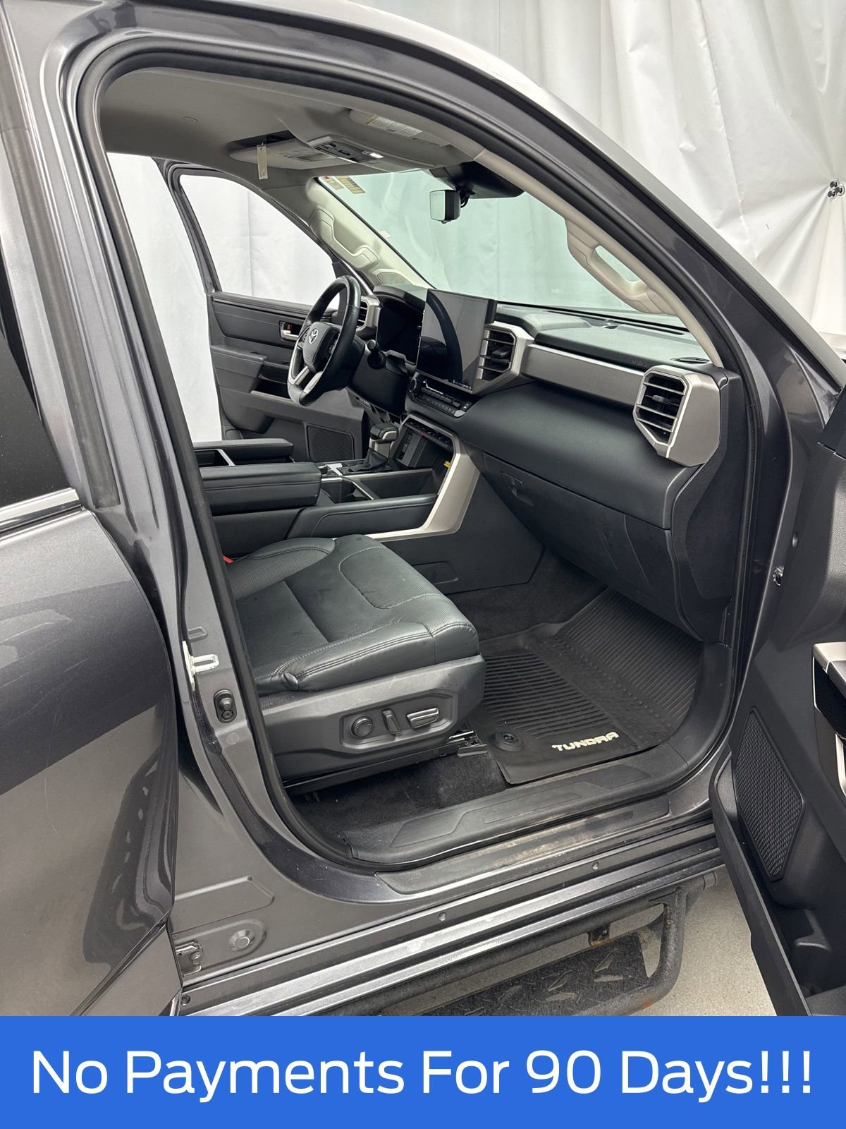 Used 2024 Toyota Tundra Limited image 29