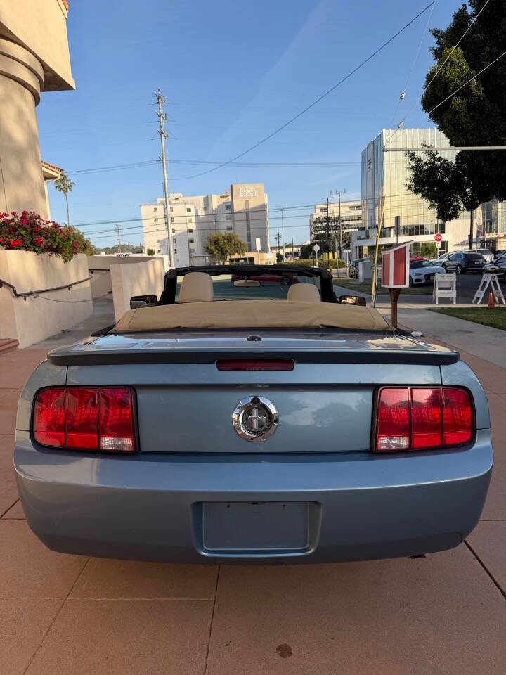 Used 2007 Ford Mustang Premium RWD image 6