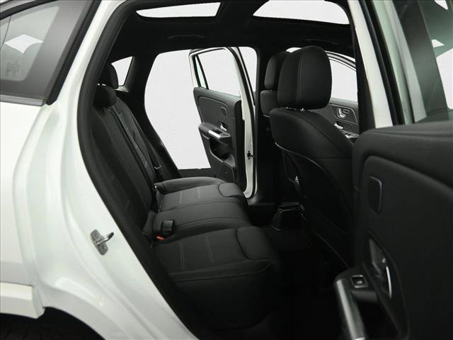 New 2025 Mercedes-Benz GLA 35 AMG 4MATIC image 23