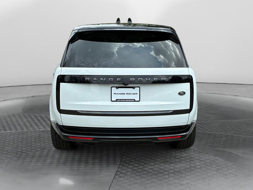 Certified 2022 Land Rover Range Rover Long Wheelbase SE AWD/4WD image 6
