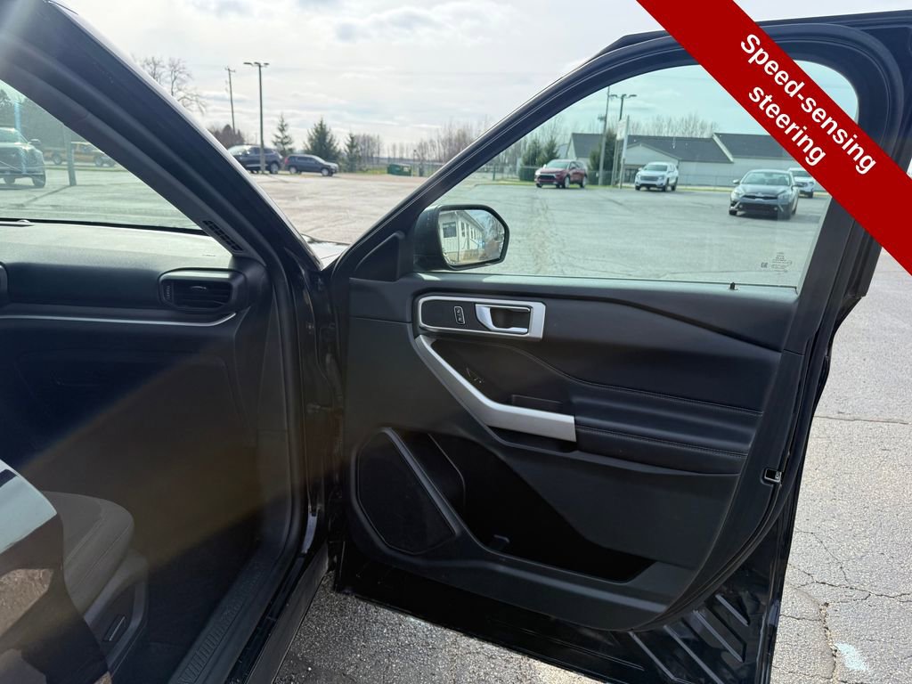 Used 2023 Ford Explorer XLT w/ Class IV Trailer Tow Package image 43