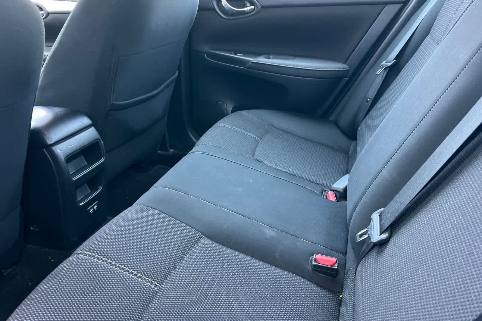 Used 2018 Nissan Sentra S image 5
