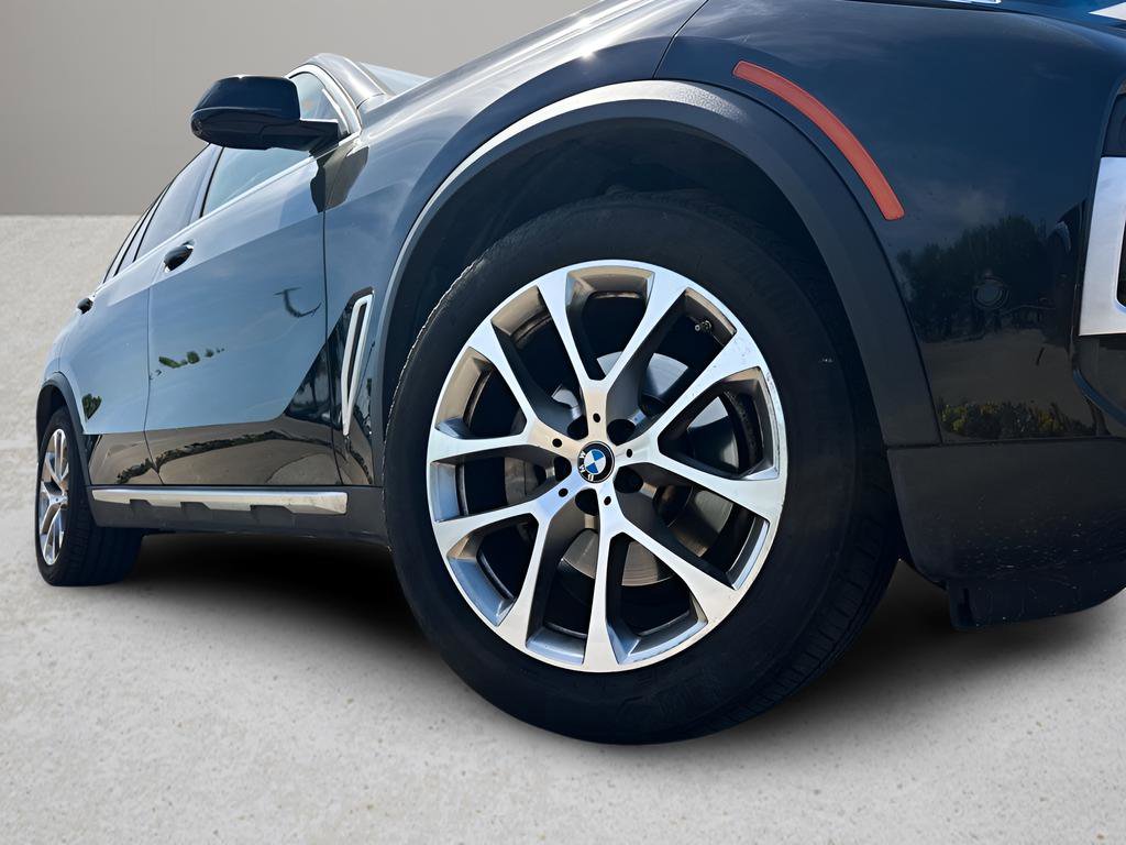 Used 2023 BMW X5 xDrive40i w/ Premium Package image 8