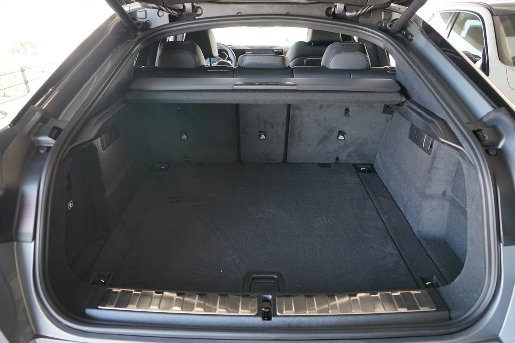 New 2026 BMW X6 xDrive40i w/ Premium Package image 20