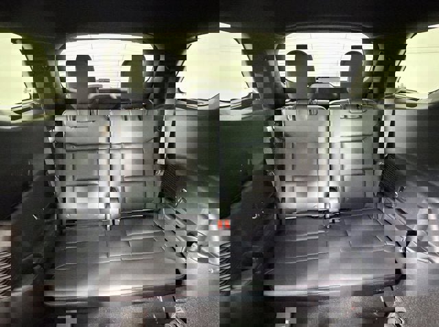 New 2026 Ford Explorer ST-Line w/ ST-Line Street Pack image 7