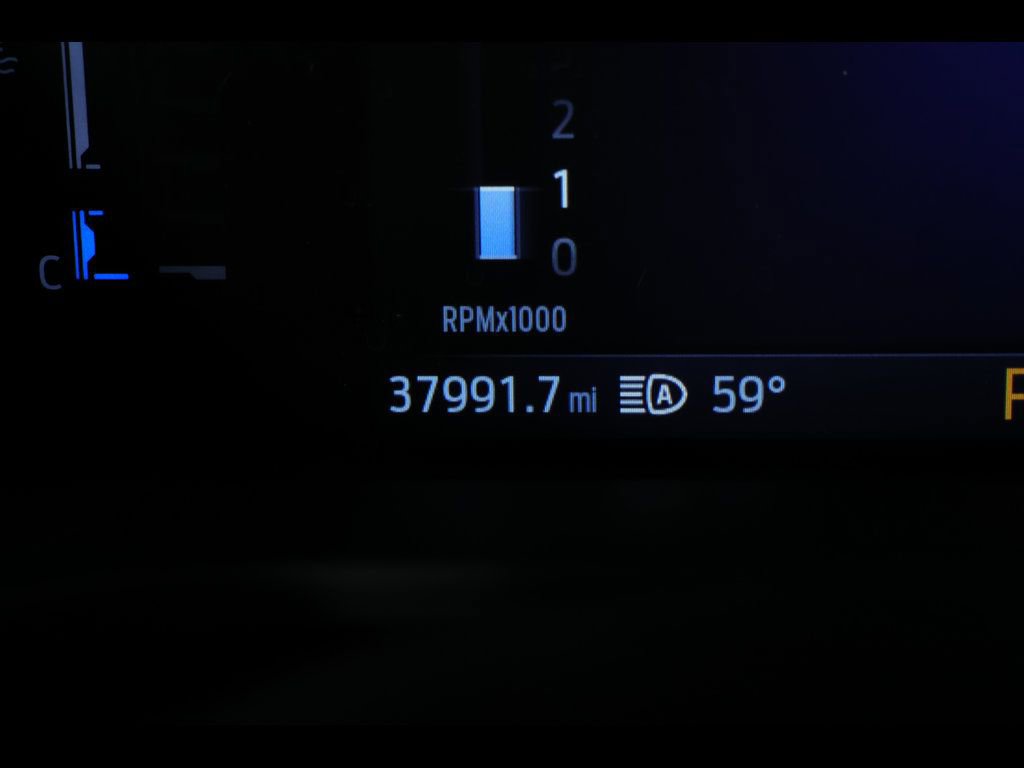 Used 2025 Ford Escape ST-Line FWD image 23