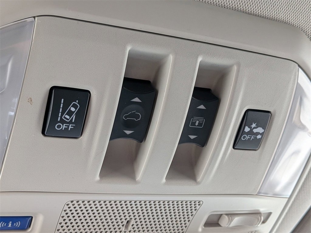 Used 2022 Subaru Ascent Limited w/ Technology Package image 22