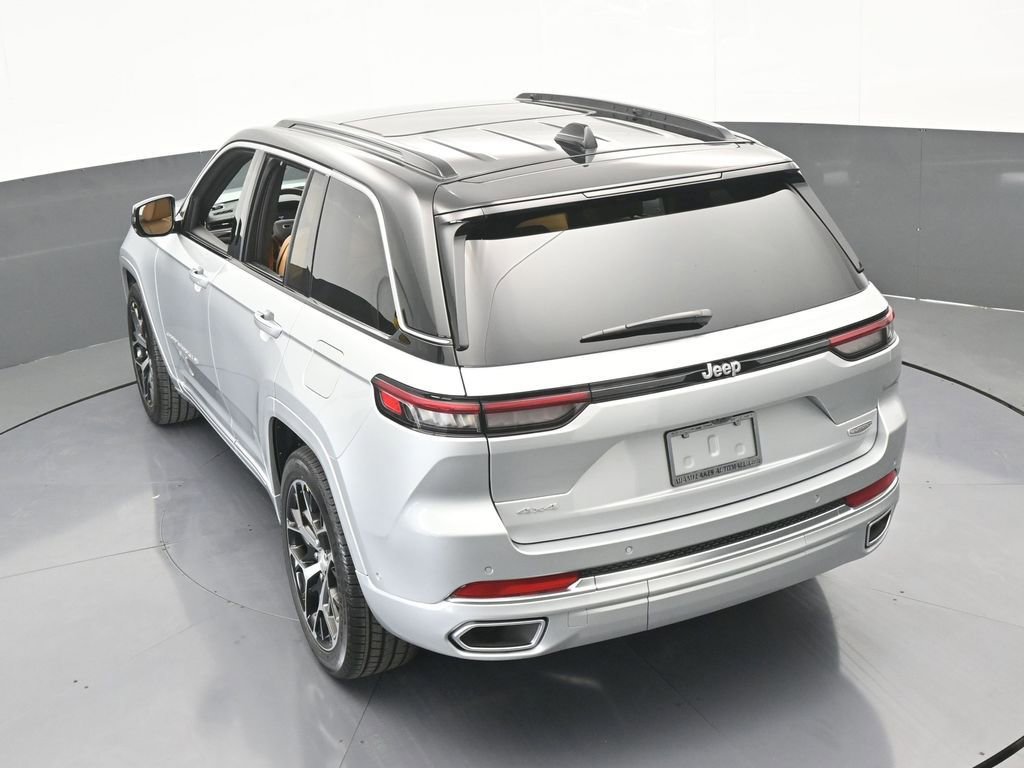 New 2025 Jeep Grand Cherokee Summit image 65
