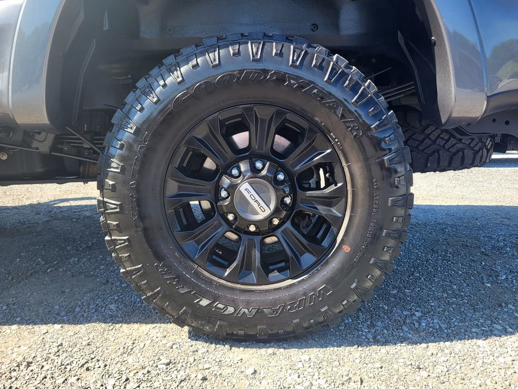 Used 2022 Ford F250 Lariat w/ Tremor Off-Road Package AWD/4WD image 16