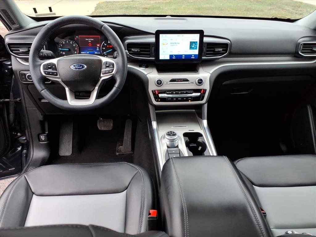 Used 2023 Ford Explorer XLT w/ Equipment Group 202A image 14