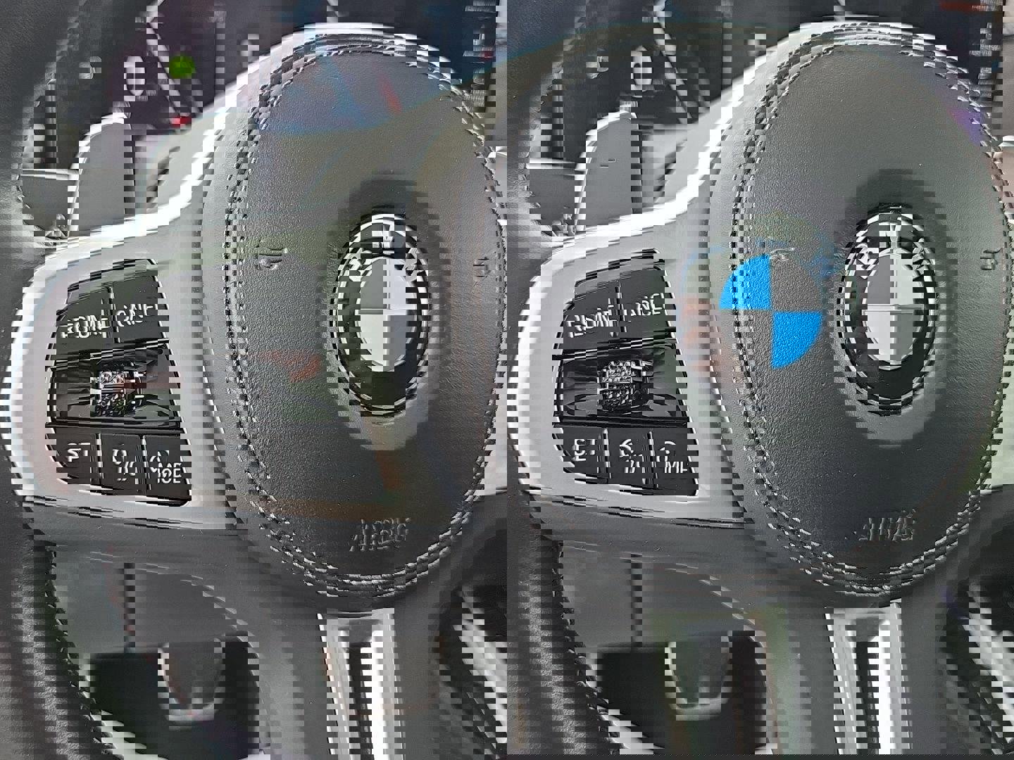 Used 2023 BMW X7 M60i w/ Executive Package image 19