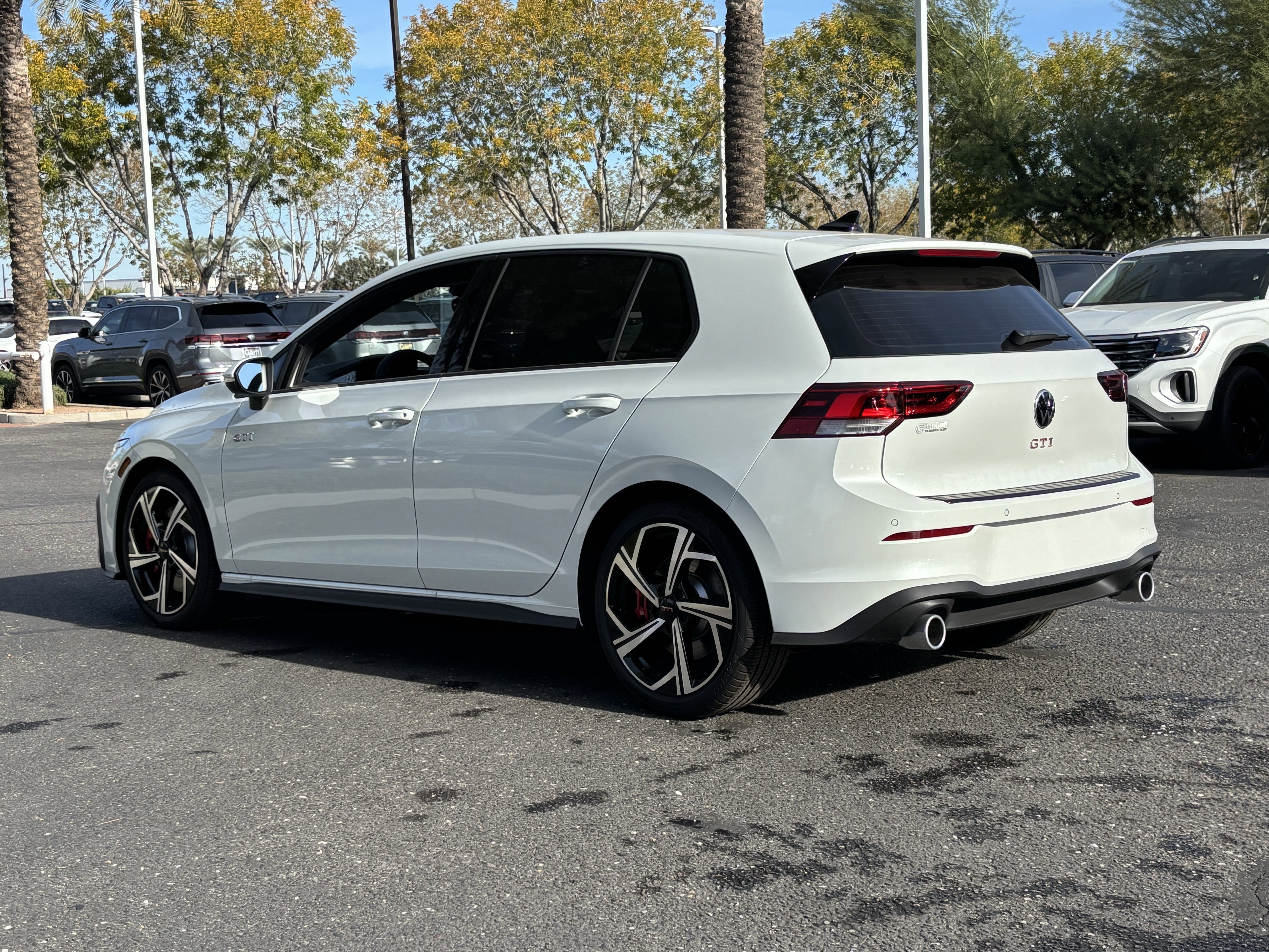 New 2026 Volkswagen GTI SE image 2