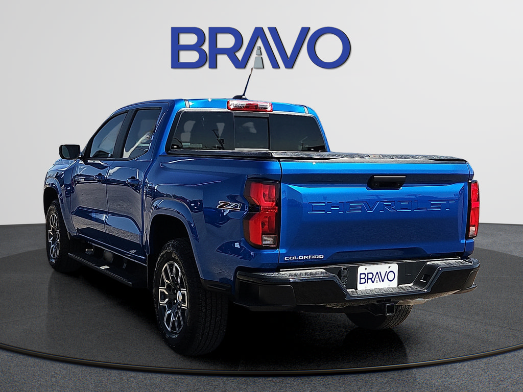 Used 2024 Chevrolet Colorado Z71 w/ Z71 Convenience Package 2 AWD/4WD image 3