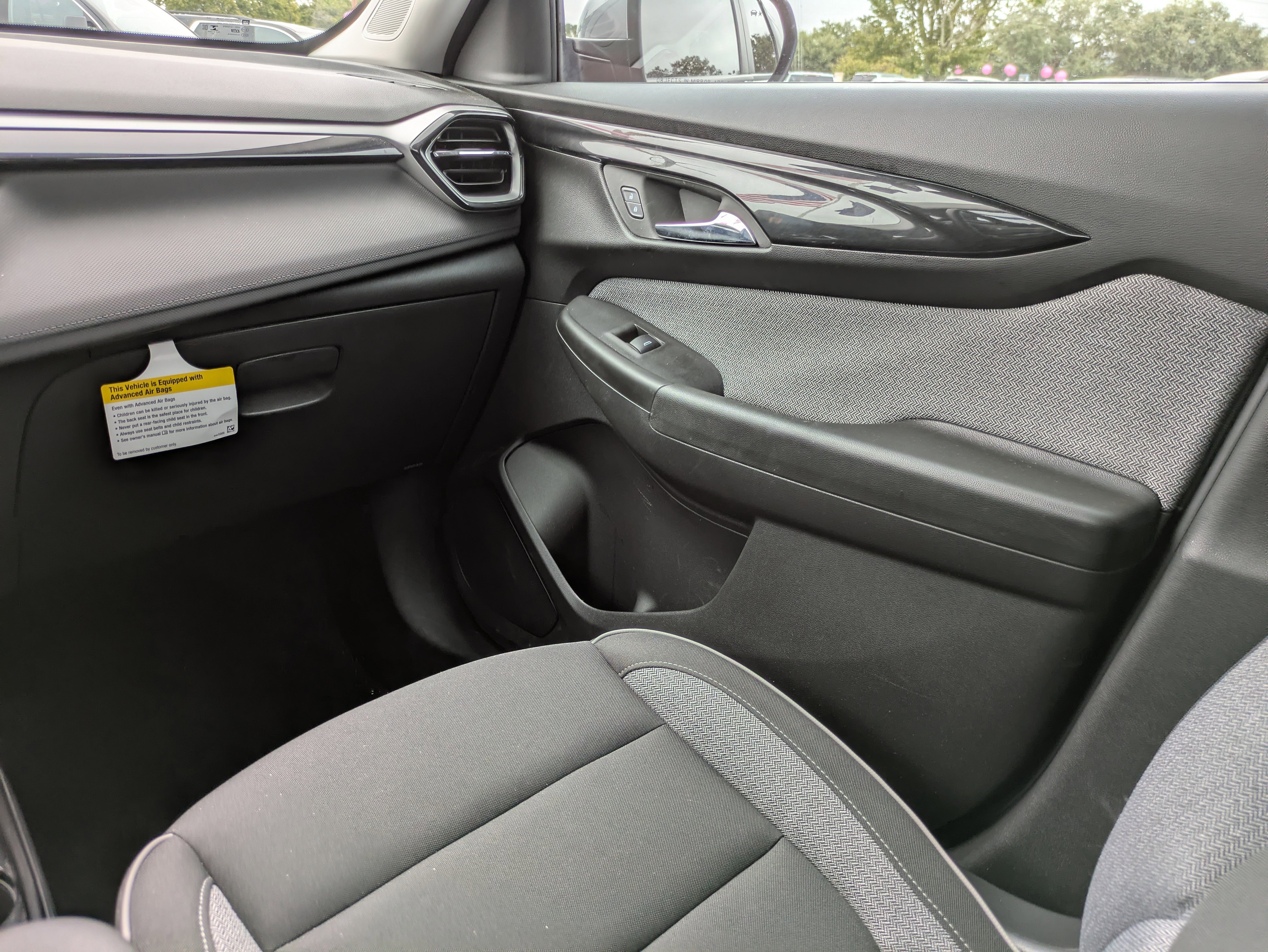 Used 2024 Chevrolet TrailBlazer LT w/ Convenience Package image 11