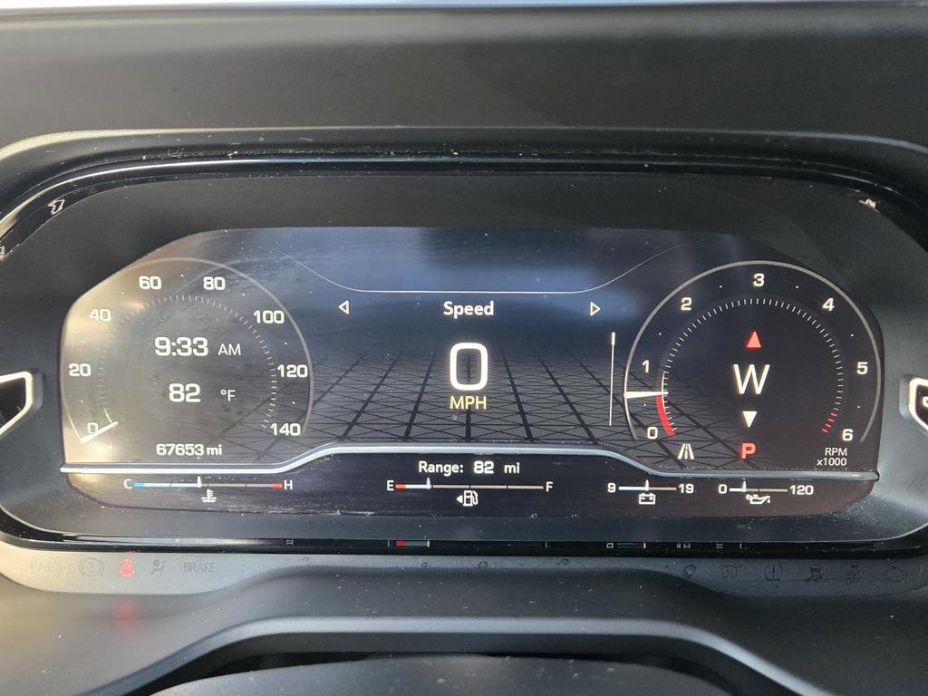 Used 2023 GMC Yukon Denali RWD image 26