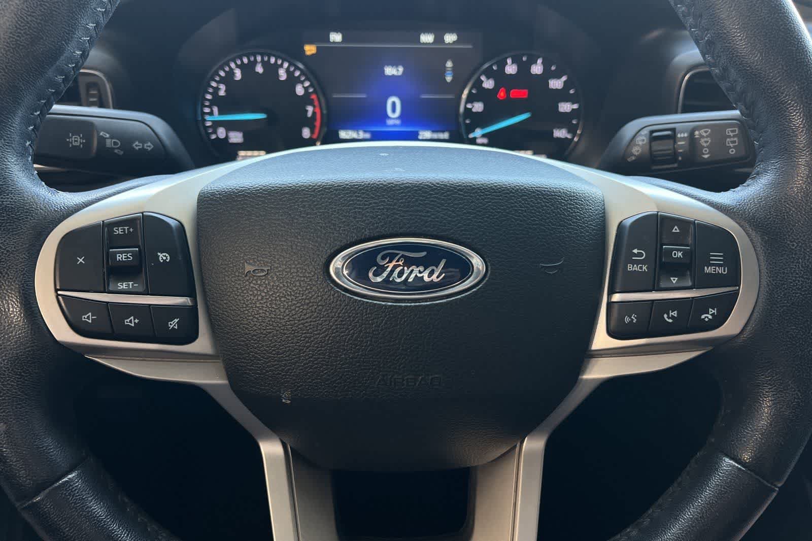 Used 2022 Ford Explorer XLT w/ Equipment Group 202A RWD image 24