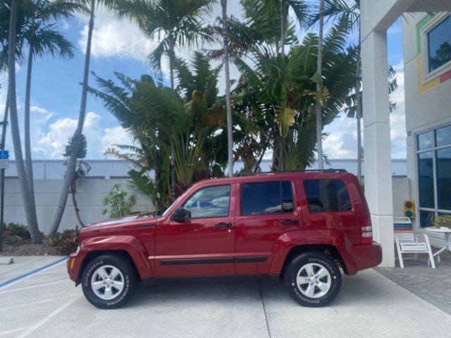 Used 2010 Jeep Liberty Sport w/ Popular Equipment Group image 5