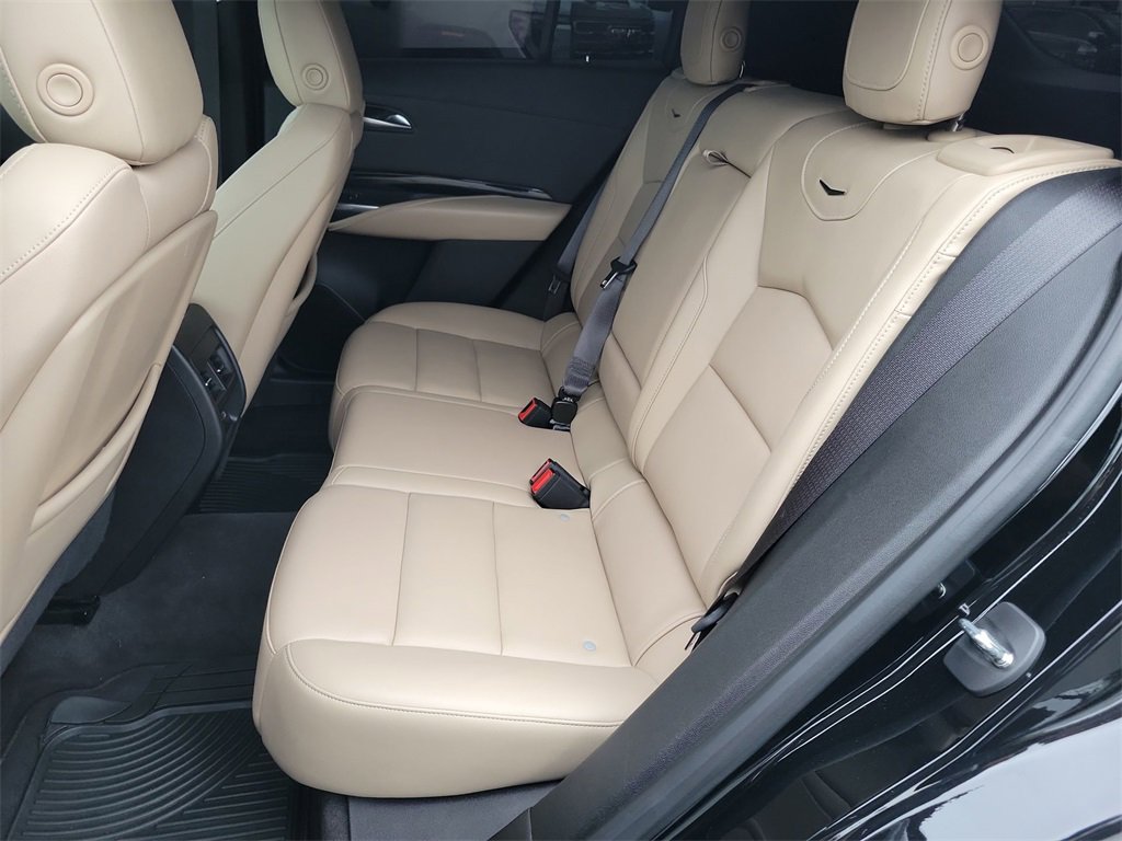 Certified 2024 Cadillac XT4 Luxury w/ Cold Weather Package image 22