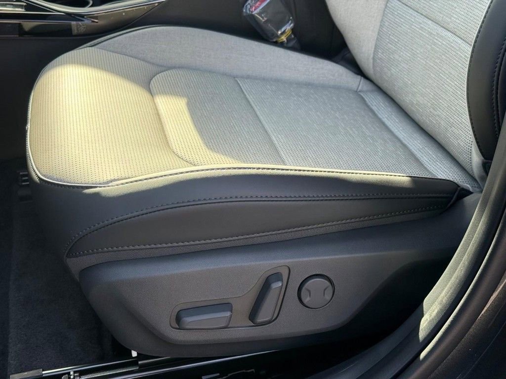 New 2026 Kia Niro SX image 19