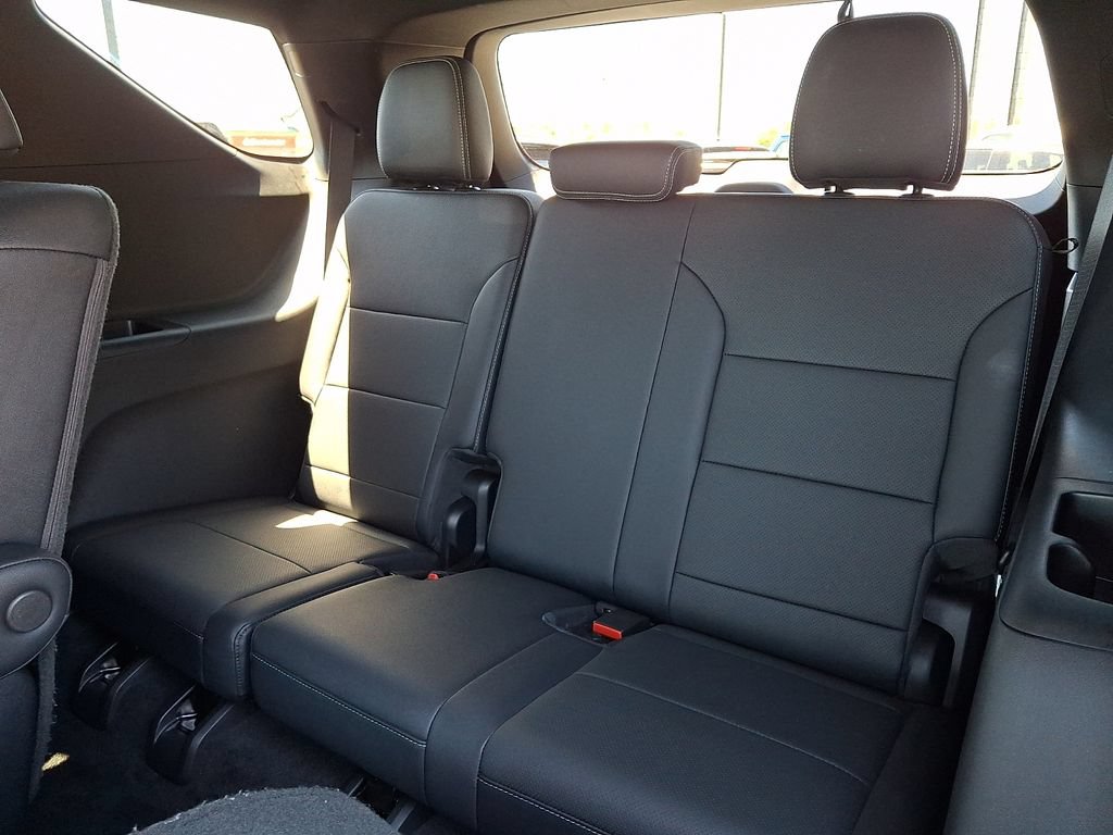 Used 2026 Chevrolet Traverse LT AWD/4WD image 10