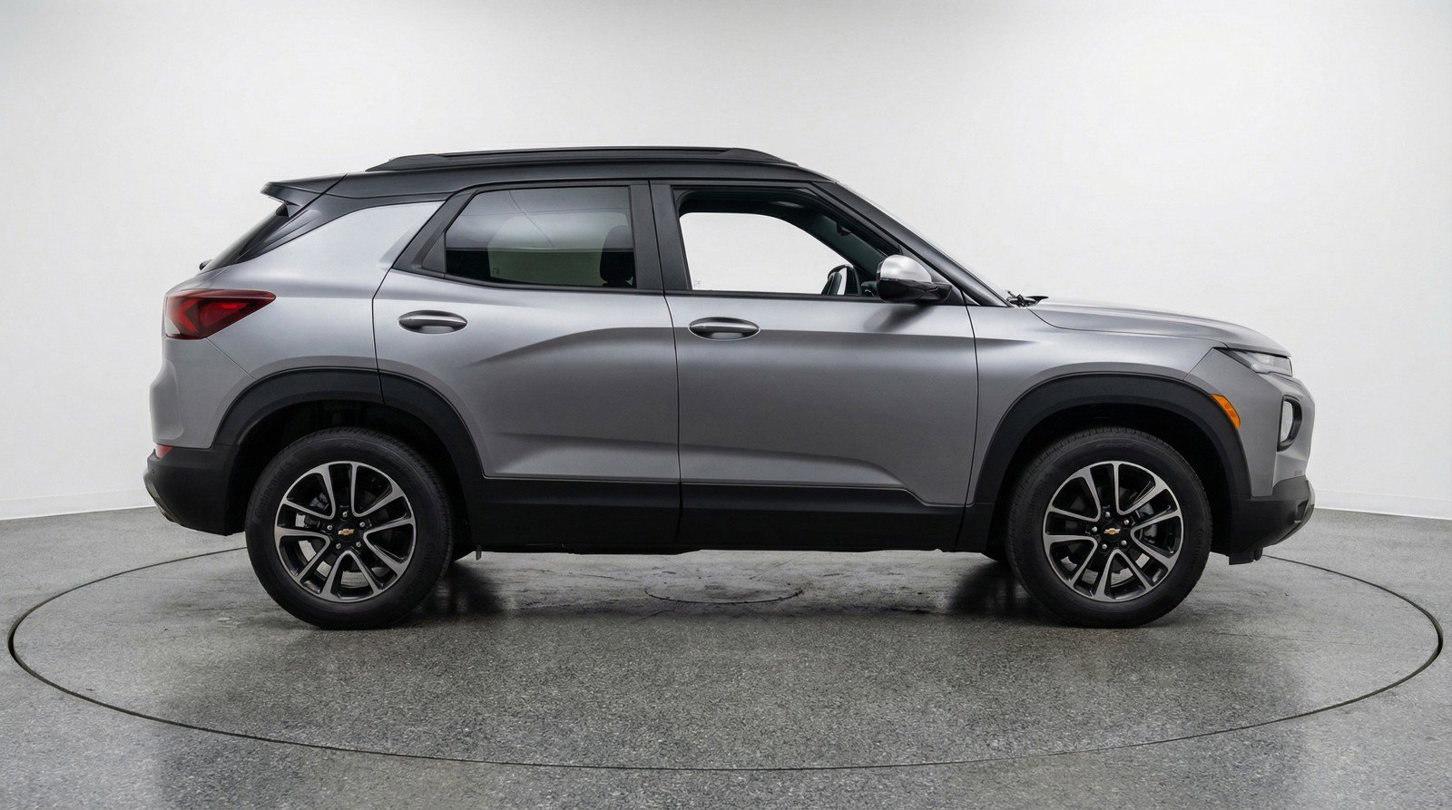 Used 2025 Chevrolet TrailBlazer LT image 5