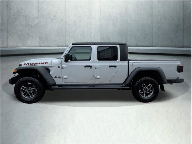 Used 2024 Jeep Gladiator Mojave w/ Technology Group video 2