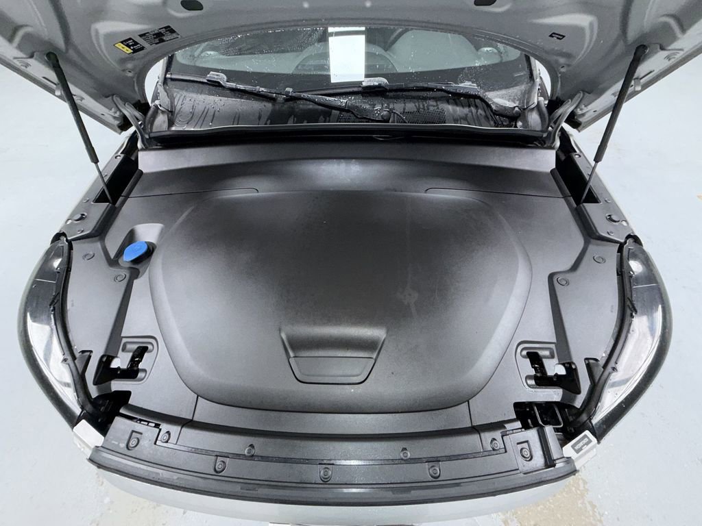 Used 2023 Volvo C40 P8 Recharge Ultimate w/ Protection Package Premier image 18