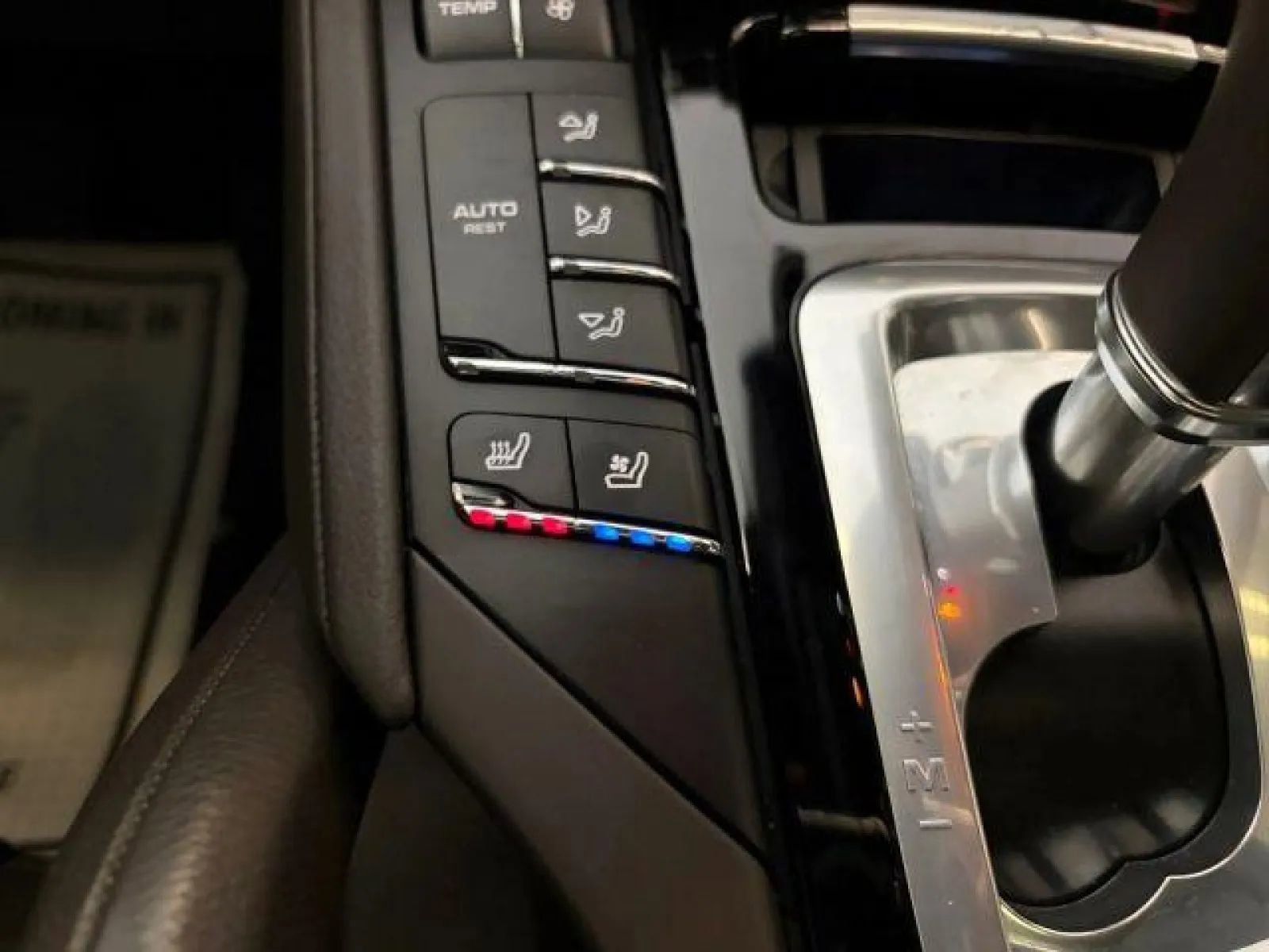 Used 2016 Porsche Cayenne w/ Premium Package Plus image 20