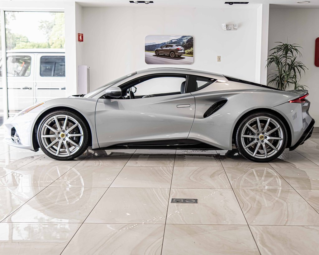 New 2025 Lotus Emira image 6