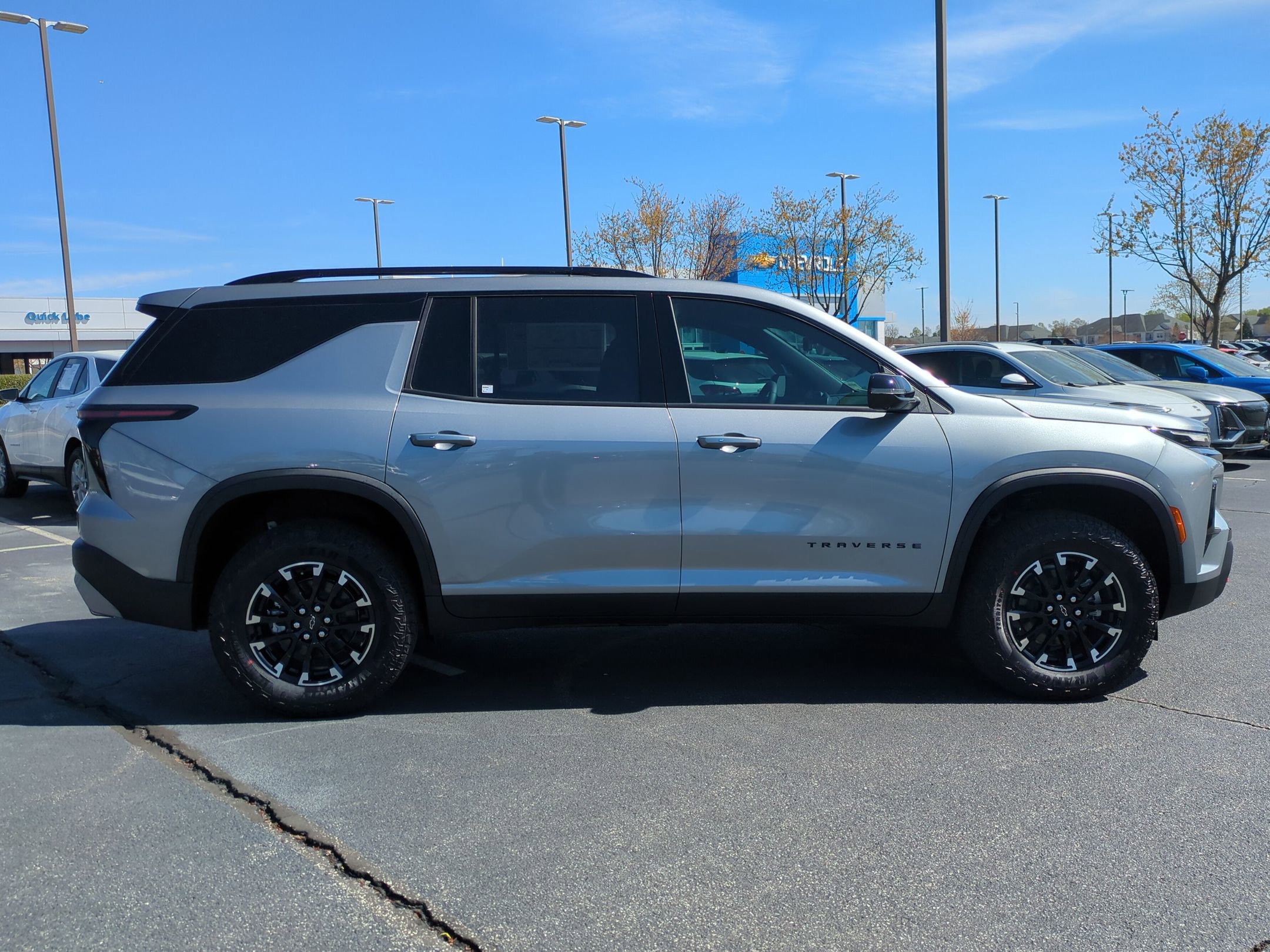 New 2026 Chevrolet Traverse Z71 w/ Driver Confidence Package AWD/4WD image 10