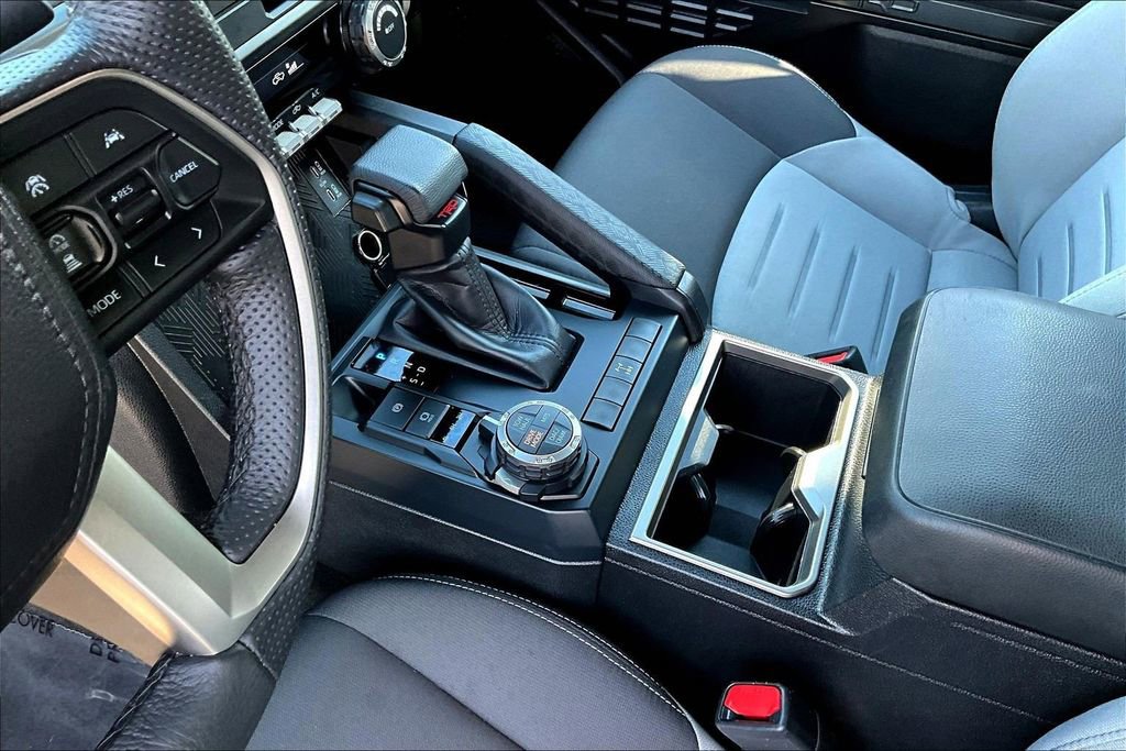 Used 2025 Toyota Tacoma TRD Off-Road AWD/4WD image 21