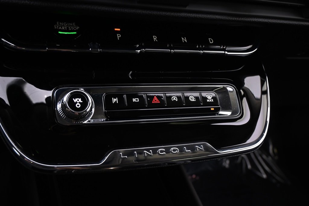 New 2026 Lincoln Corsair Reserve w/ Jet Appearance Package image 30