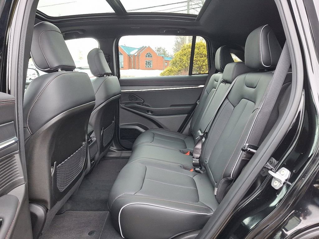 Used 2025 Jeep Wagoneer S Limited image 10