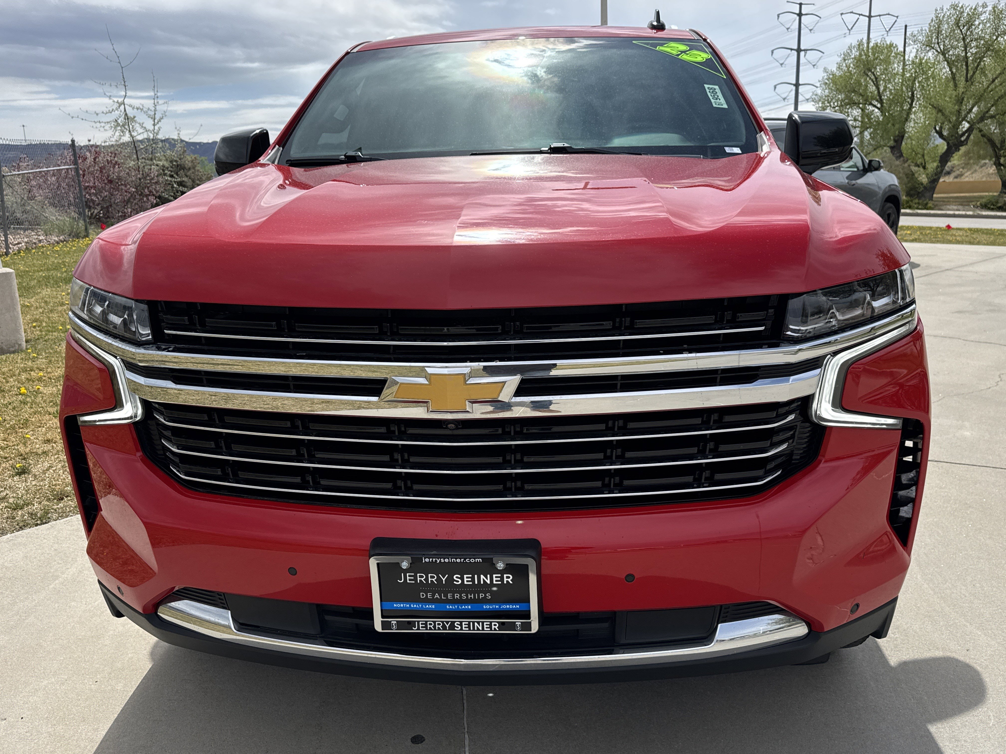 Used 2023 Chevrolet Tahoe LT w/ Luxury Package AWD/4WD image 8