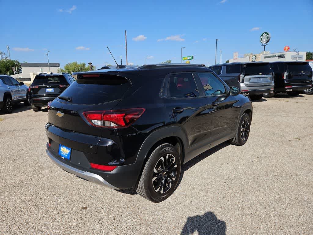 Used 2023 Chevrolet TrailBlazer LT w/ Convenience Package AWD/4WD image 8
