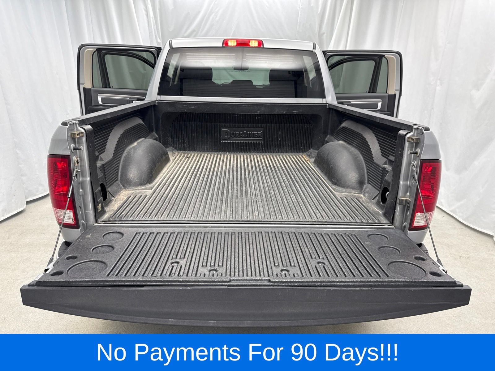 Used 2022 RAM 1500 Classic SLT w/ Protection Group AWD/4WD image 39