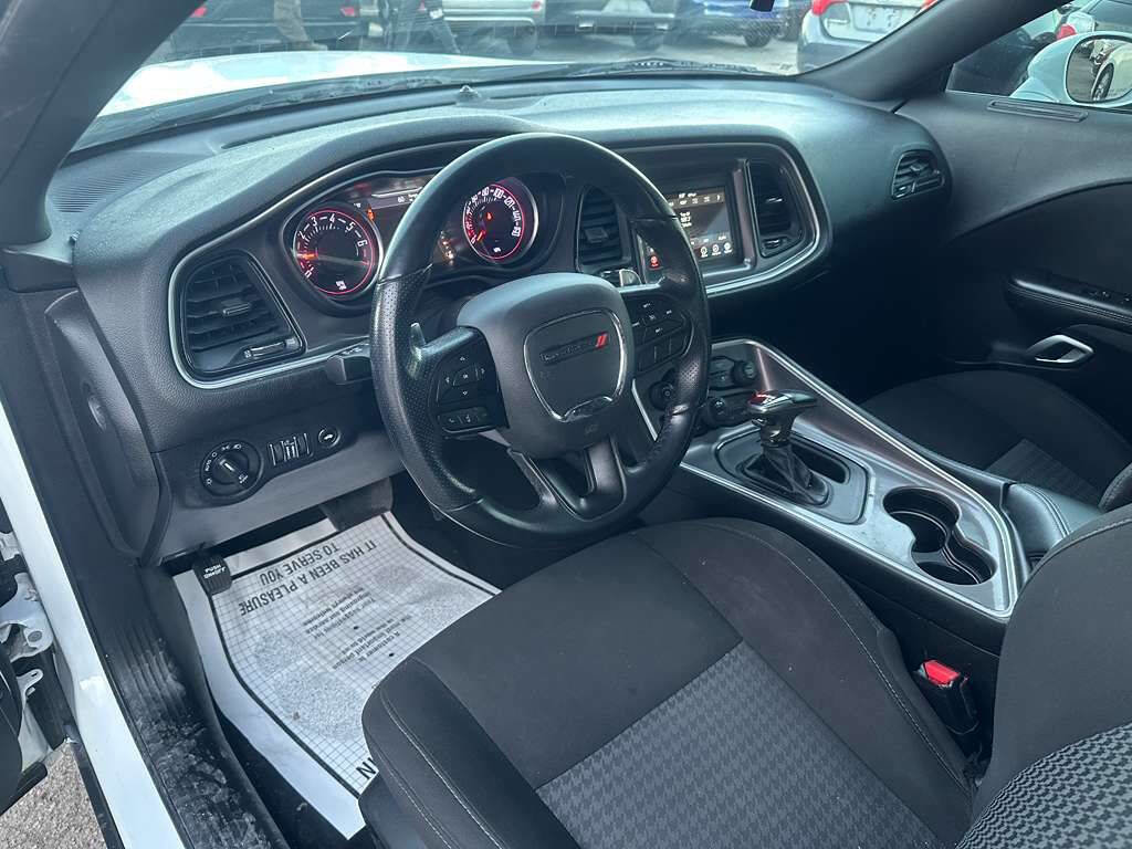 Used 2022 Dodge Challenger GT image 11