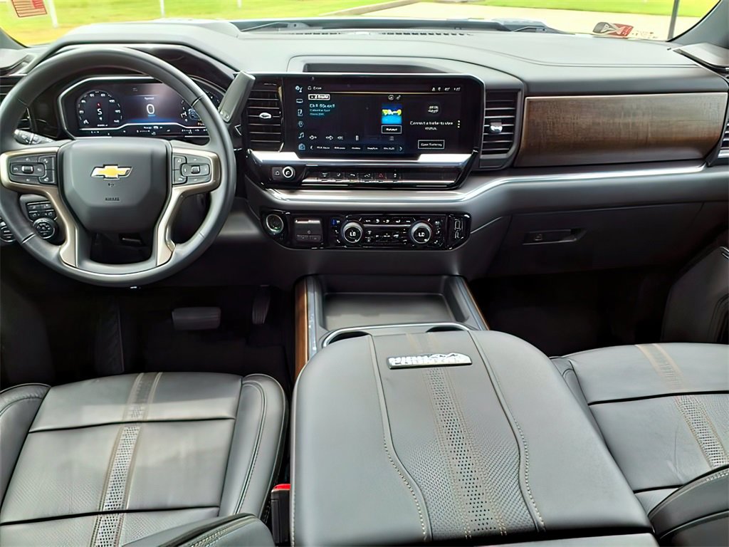 Used 2024 Chevrolet Silverado 2500 High Country w/ High Country Premium Package image 5