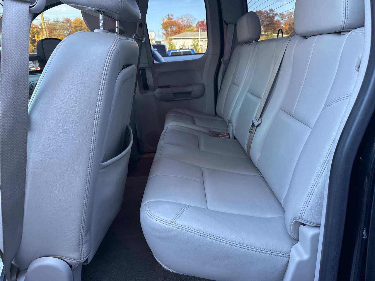 Used 2007 GMC Sierra 3500 SLT w/ Convenience Package AWD/4WD image 13