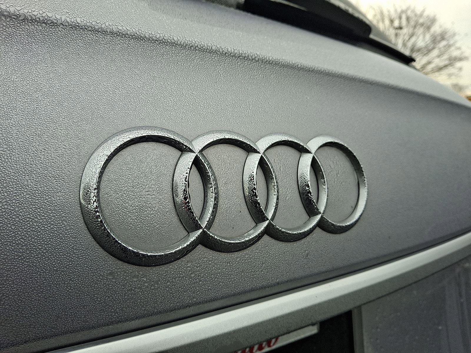 Used 2025 Audi SQ5 Premium Plus image 31